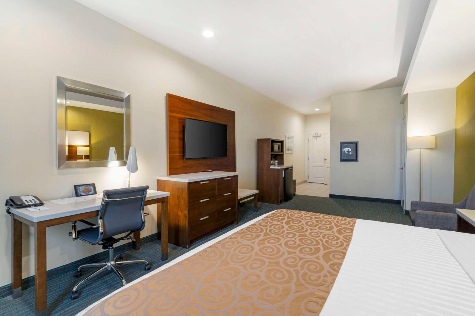 Best Western Plus Gardena-los Angeles & Hotel